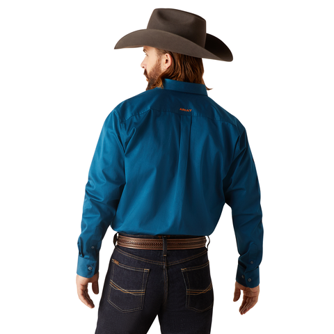 Picture of Ariat 10047243 TEAM LOGO TWILL CLSSC LS SHRT